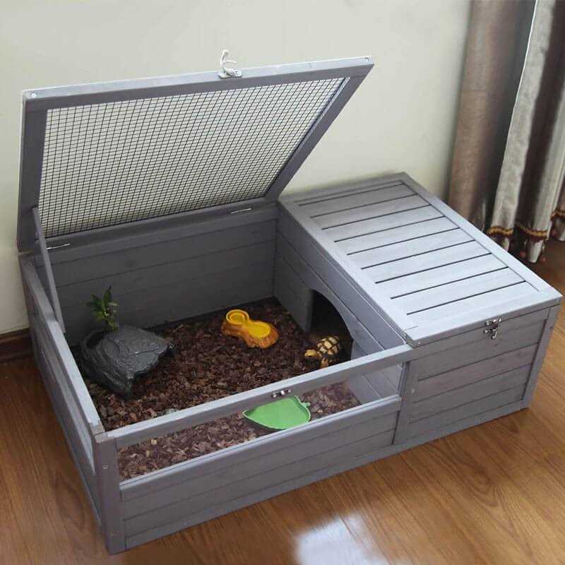 Large Wooden Tortoise House U95191