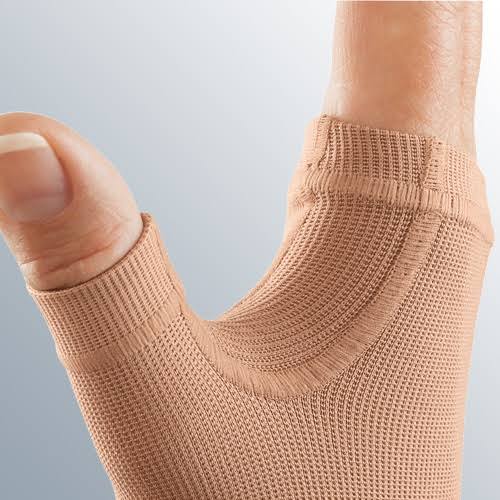 Caramel Glove J162966