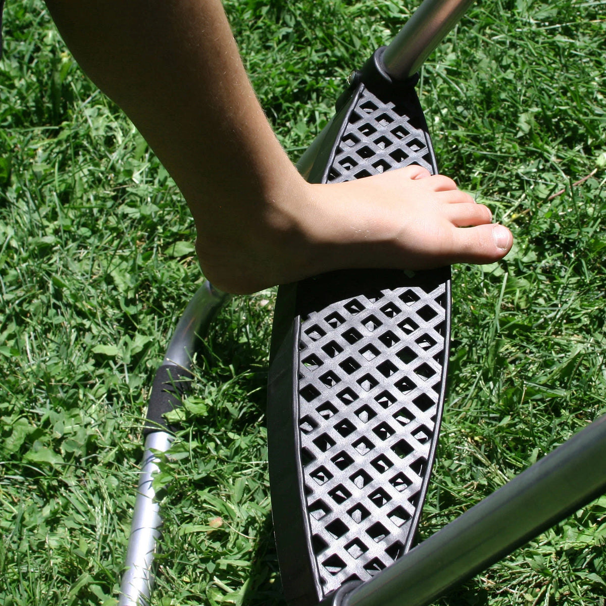 40 inch Wide-Step Trampoline Ladder with Wind Stakes R426173