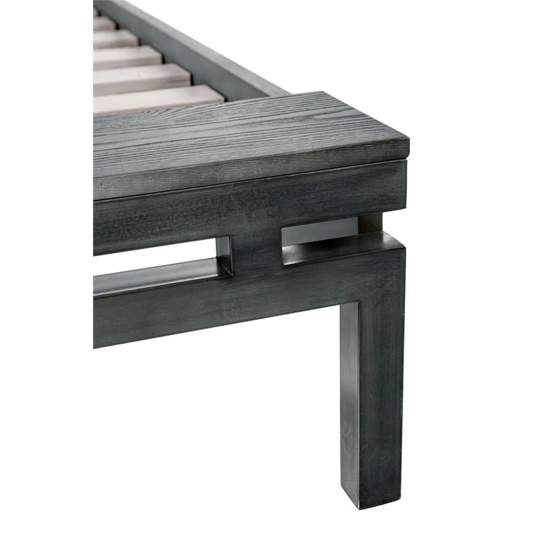 Queen Bed B612