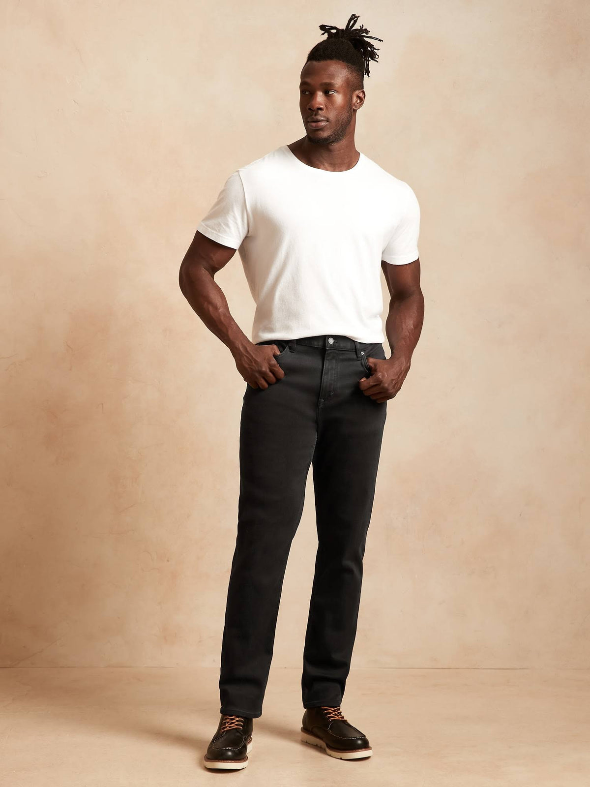 Slim Luxe Traveler Black Jean True Black Size 42W 34L J83674