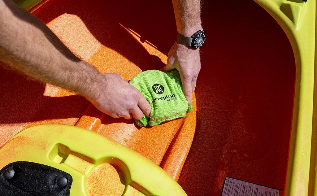 Yellow Kayak Water Absorbing Sponge R16434