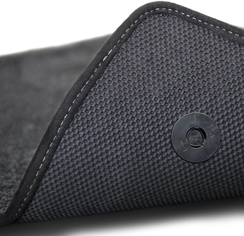 Front Floor Mats M7685